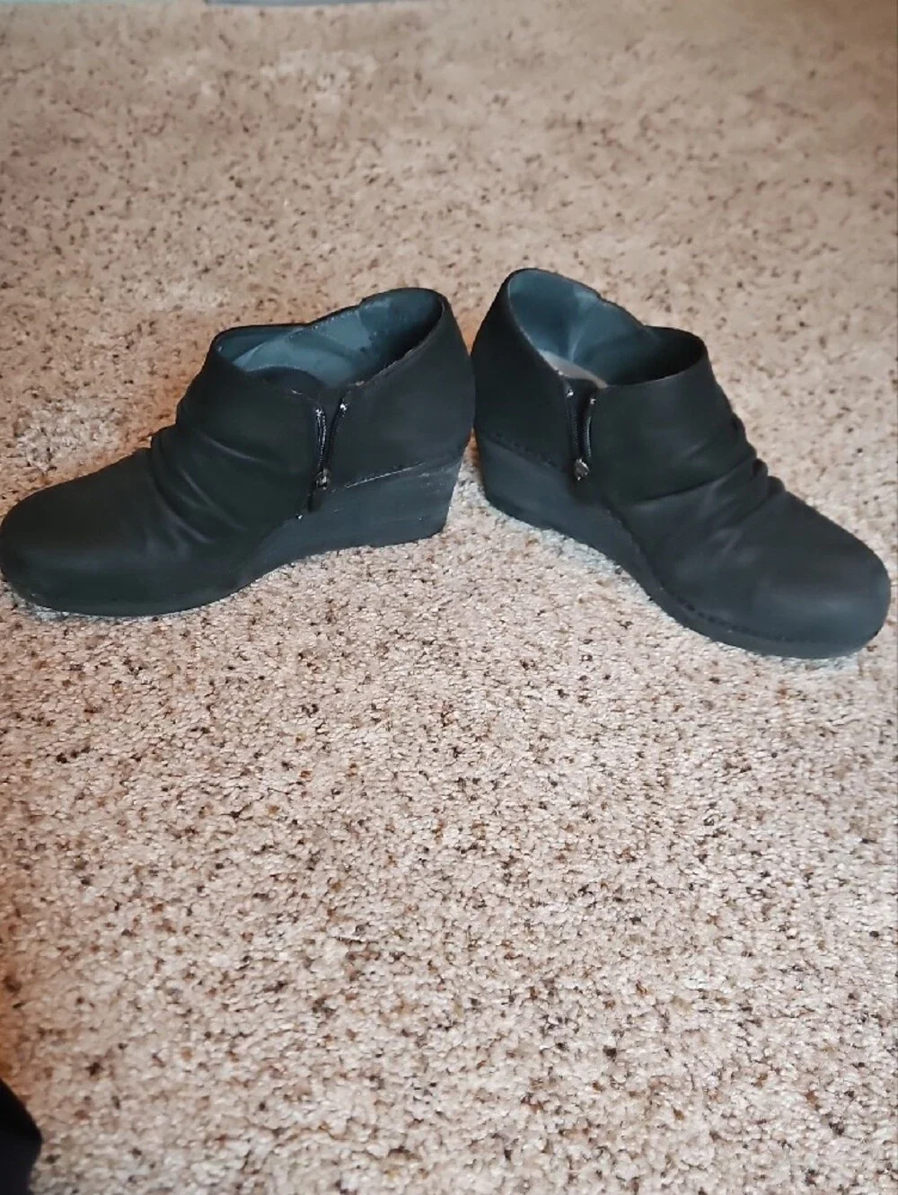 Dansko sleek black